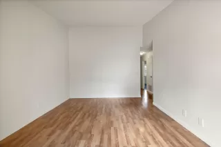 Photo #4: ML82021035 Listing