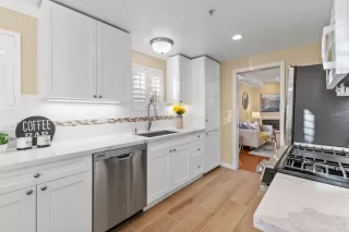 Photo #5: ML82021040 Listing 