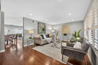 Photo #4: ML82021095 Listing 