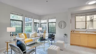 Photo #4: ML82021111 Listing 