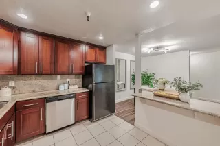 Photo #4: ML82021121 Listing 