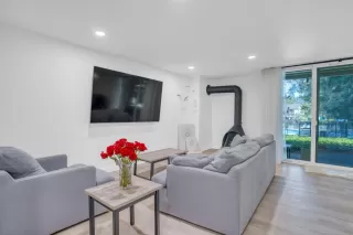 Photo #3: ML82021126 Listing 