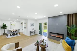 Photo #5: ML82021136 Listing 