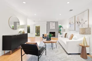 Photo #3: ML82021137 Listing 