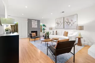 Photo #4: ML82021137 Listing 