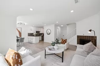 Photo #4: ML82021150 Listing