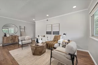 Photo #4: ML82021218 Listing 