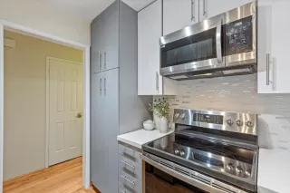 Photo #4: ML82021342 Listing