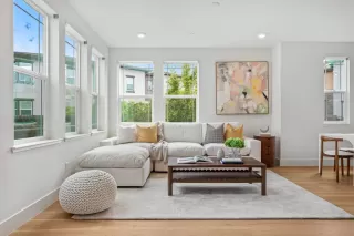 Photo #4: ML82021369 Listing