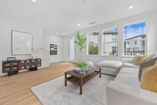 Photo #5: ML82021369 Listing