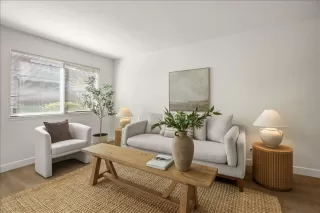 Photo #4: ML82021388 Listing