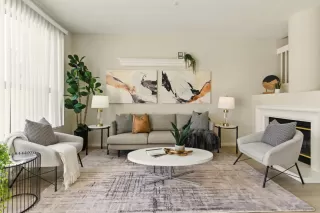 Browse active condo listings in HAMPTON