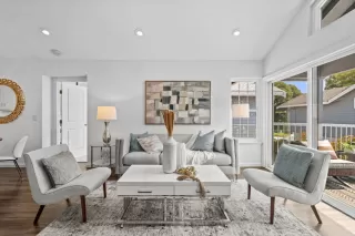 Photo #4: ML82021592 Listing