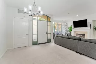 Photo #6: ML82021674 Listing 