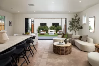 Photo #4: ML82021693 Listing 