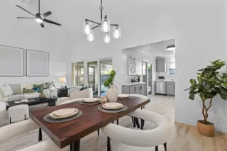 Photo #4: ML82021715 Listing 