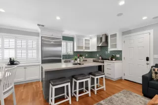 Photo #5: ML82021777 Listing 