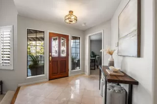 Photo #5: ML82021790 Listing 