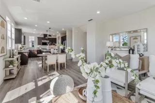 Photo #4: ML82021801 Listing 