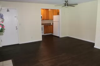 Photo #5: ML82021808 Listing 