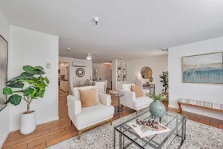 Photo #4: ML82021810 Listing 