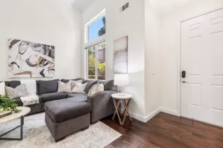 Photo #6: ML82021850 Listing 