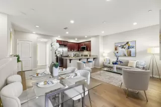 Photo #5: ML82021857 Listing 