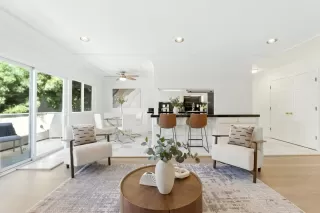 Photo #4: ML82021927 Listing 