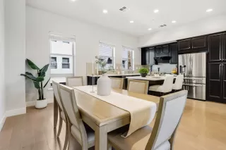 Photo #6: ML82021966 Listing