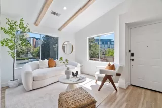 Photo #4: ML82021999 Listing 