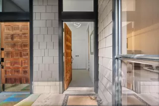 Photo #2: ML82022052 Listing