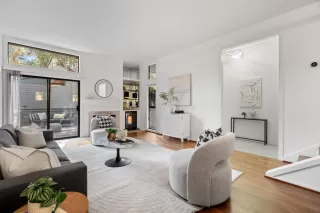 Photo #3: ML82022052 Listing