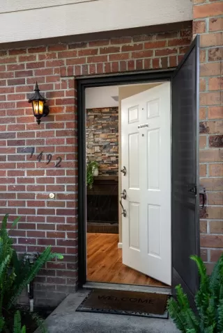 Photo #3: ML82022074 Listing 