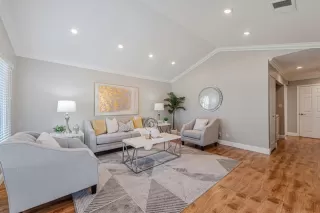 Photo #2: ML82022109 Listing 