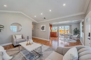 Photo #4: ML82022109 Listing 