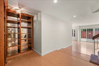 Photo #4: ML82022125 Listing