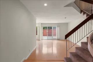 Photo #6: ML82022125 Listing