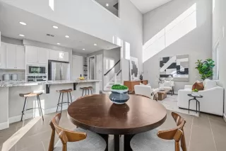 Photo #5: ML82022265 Listing 