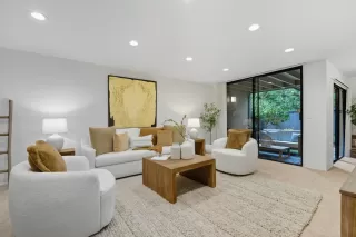 Photo #3: ML82022328 Listing 