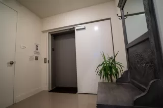 Photo #3: ML82022341 Listing 