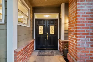 Photo #4: ML82022503 Listing 