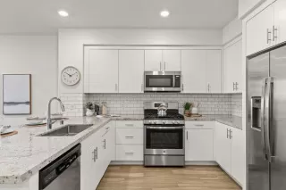 Photo #2: ML82022599 Listing 