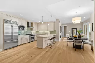 Photo #5: ML82022677 Listing 