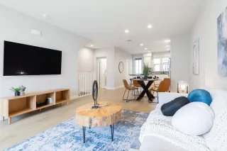 Photo #3: ML82022683 Listing 