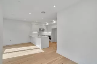 Photo #6: ML82022879 Listing