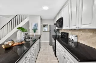 Photo #6: ML82022940 Listing 