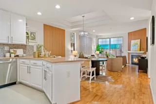 Photo #3: ML82023095 Listing