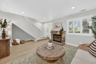 Photo #5: ML82023273 Listing 