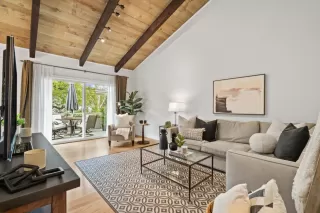 Photo #1: ML82023278 Listing 