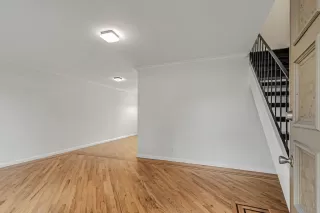 Photo #5: ML82023285 Listing 